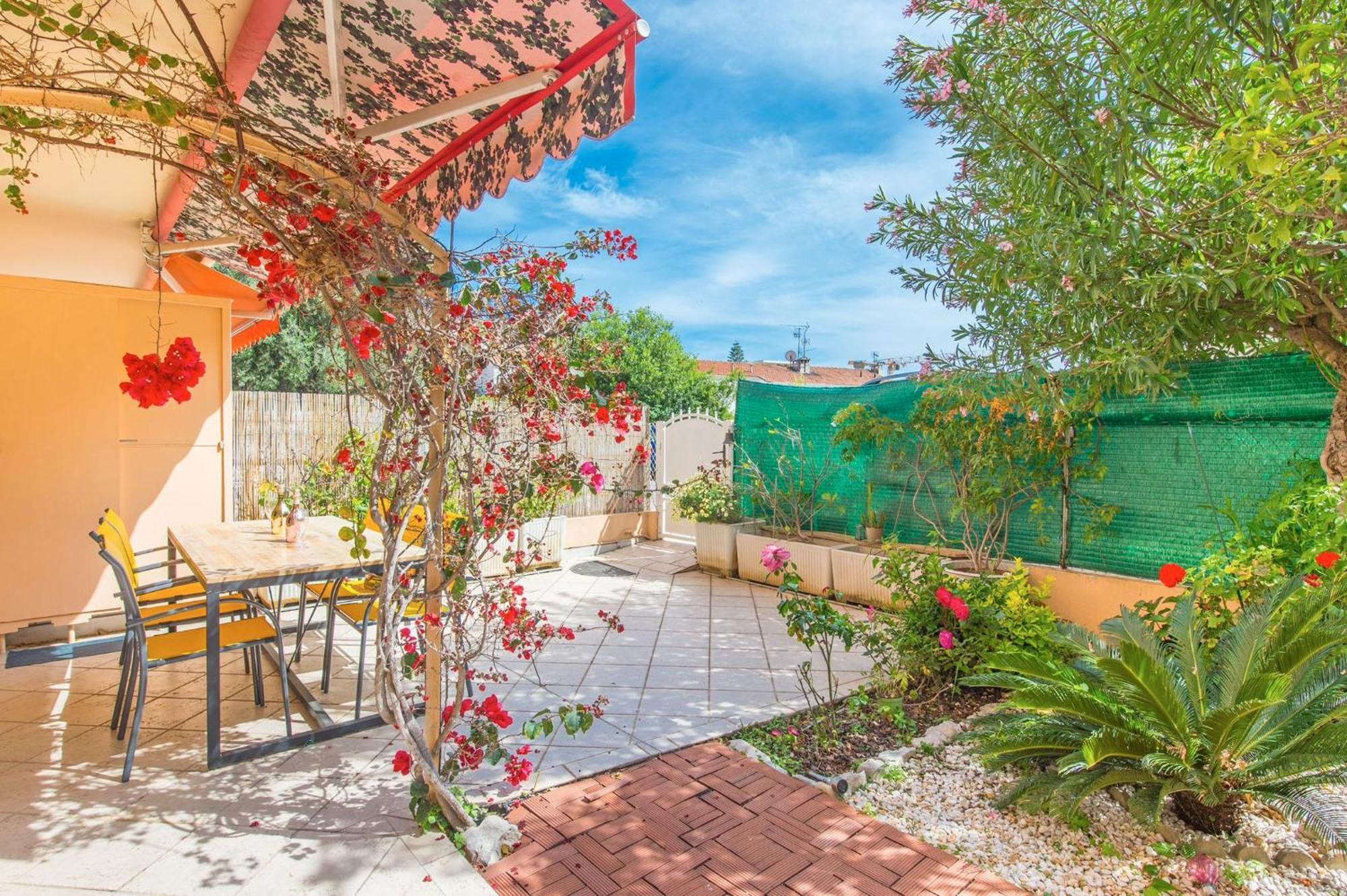 Appartement Carnoles Pres Des Plages Рокбрюн-Кап-Мартин Екстериор снимка
